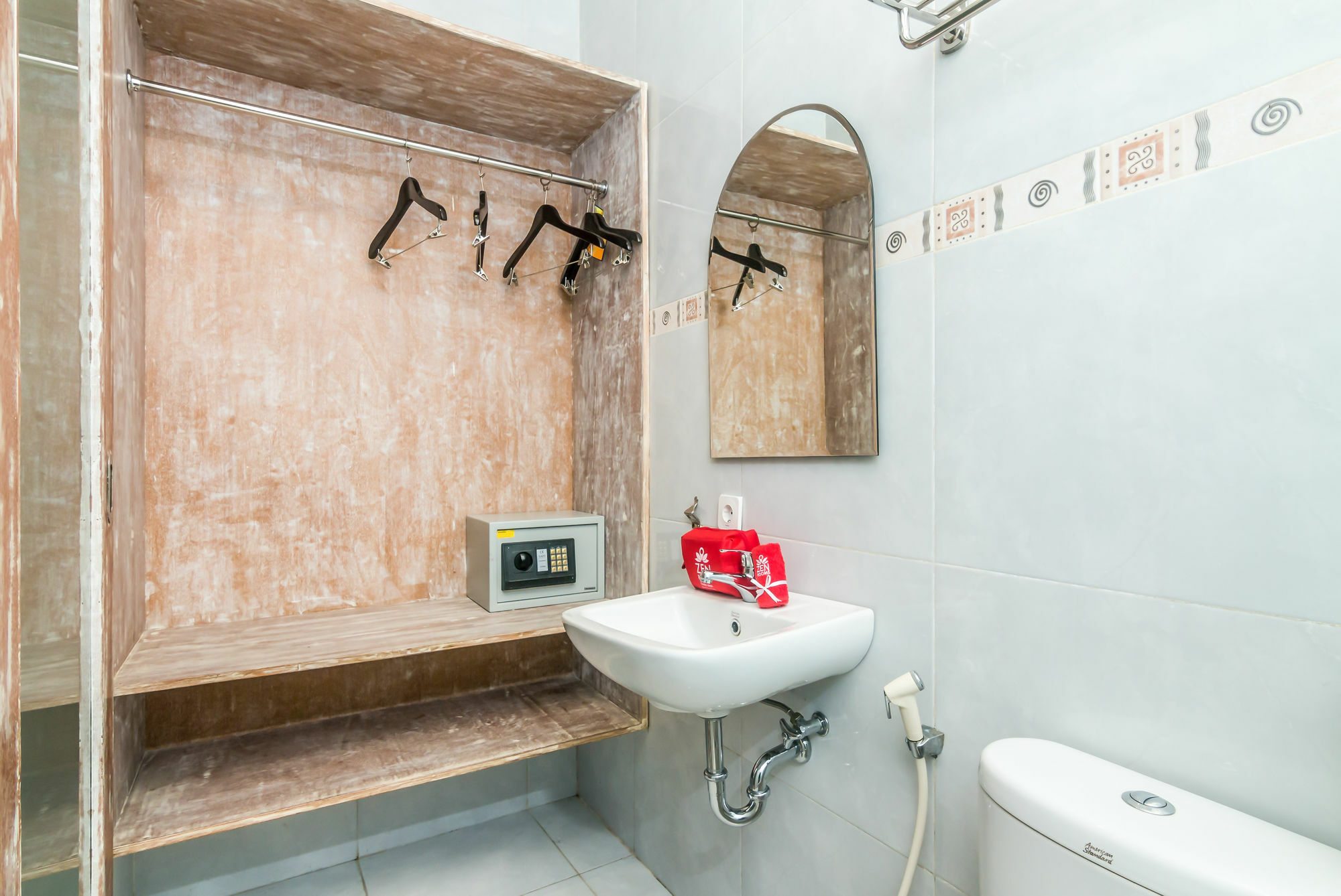 Zen Rooms Denpasar Mertasari Экстерьер фото