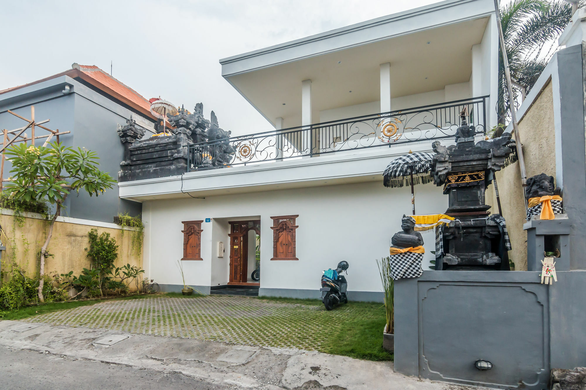 Zen Rooms Denpasar Mertasari Экстерьер фото